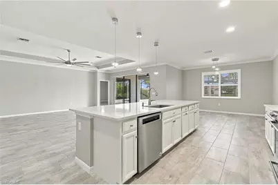 10081 Avalon Lake Cir, Fort Myers, FL 33913 - Photo 7