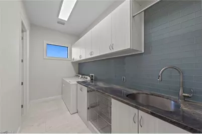 2939 SW 28th Ln, Cape Coral, FL 33914 - Photo 29