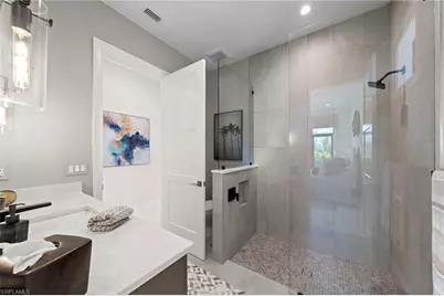2939 SW 28th Ln, Cape Coral, FL 33914 - Photo 31