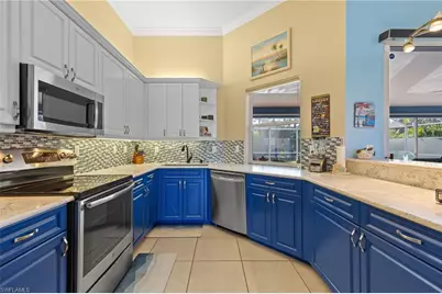 812 McArthur Ave, Lehigh Acres, FL 33936 - Photo 15