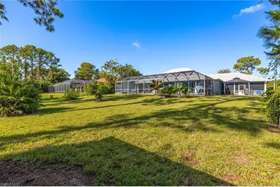 812 McArthur Ave, Lehigh Acres, FL 33936 - Photo 41