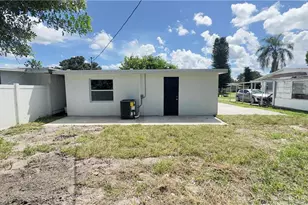 1119 Vineyard Pl, Lehigh Acres, FL 33936 - Photo 11