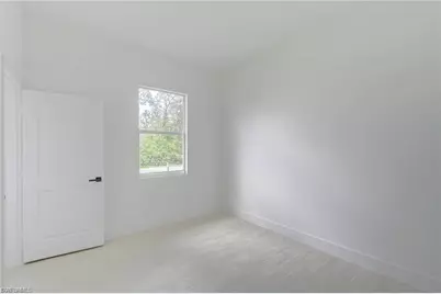 940 Lakeside Dr, Lehigh Acres, FL 33974 - Photo 9