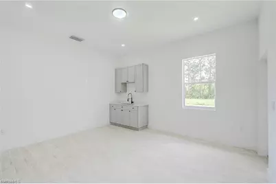 940 Lakeside Dr, Lehigh Acres, FL 33974 - Photo 17