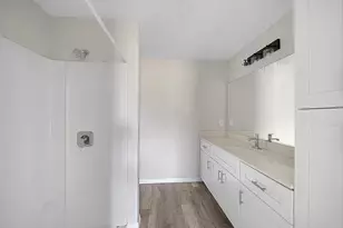 202 NW 25th Pl, Cape Coral, FL 33993 - Photo 5