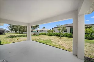 202 NW 25th Pl, Cape Coral, FL 33993 - Photo 27