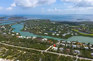 5885 Pine Tree Dr, Sanibel, FL 33957 - Photo 45