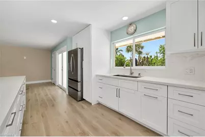 5885 Pine Tree Dr, Sanibel, FL 33957 - Photo 21