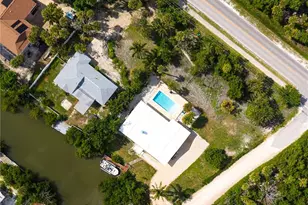 5885 Pine Tree Dr, Sanibel, FL 33957 - Photo 3