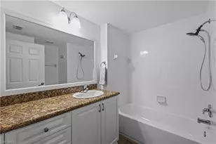 1842 Concordia Lake Cir, Cape Coral, FL 33909 - Photo 33