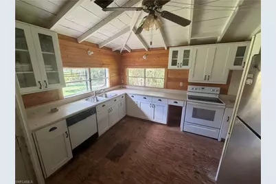 160 Curry St, Labelle, FL 33935 - Photo 7