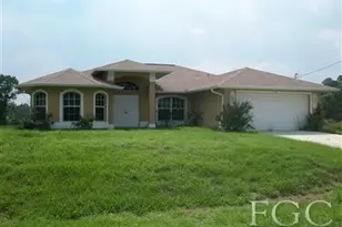 910 Citrus Ave S, Lehigh Acres, FL 33974 - Photo 11