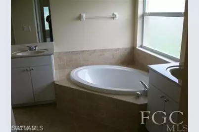 910 Citrus Ave S, Lehigh Acres, FL 33974 - Photo 3
