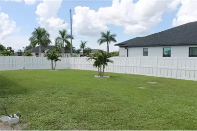 1113 Embers Pkwy W, Cape Coral, FL 33993 - Photo 11