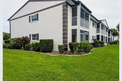 7049 New Post Dr #E4, North Fort Myers, FL 33917 - Photo 9