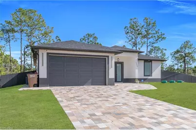 1112 Clark Ave, Lehigh Acres, FL 33972 - Photo 5