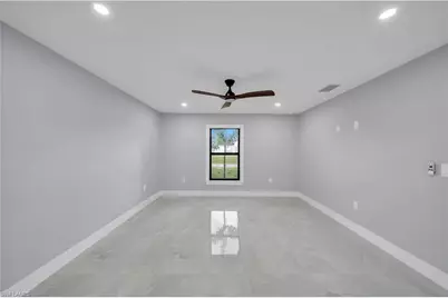 2124 NE 16th Pl, Cape Coral, FL 33909 - Photo 15