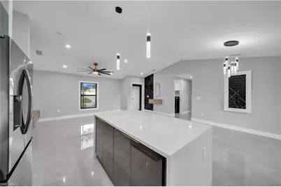 2124 NE 16th Pl, Cape Coral, FL 33909 - Photo 9