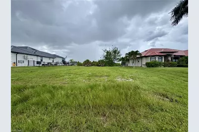 2108 NW 41st Pl, Cape Coral, FL 33993 - Photo 5