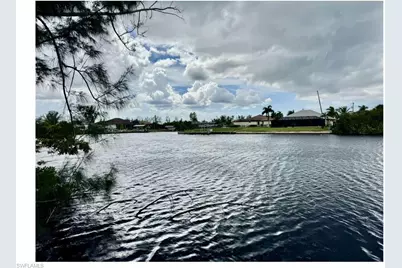 2108 NW 41st Pl, Cape Coral, FL 33993 - Photo 3