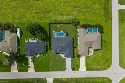 322 NW 5th St, Cape Coral, FL 33993 - Photo 43
