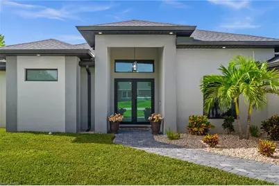 322 NW 5th St, Cape Coral, FL 33993 - Photo 5