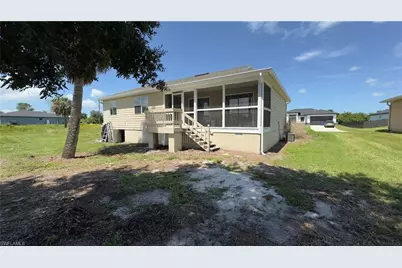 824 Frederick Reid St E, Lehigh Acres, FL 33974 - Photo 13