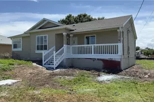 824 Frederick Reid St E, Lehigh Acres, FL 33974 - Photo 3