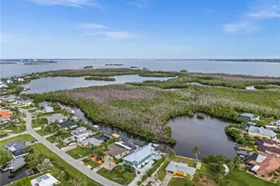 2713 Eighth Ave, Saint James City, FL 33956 - Photo 9