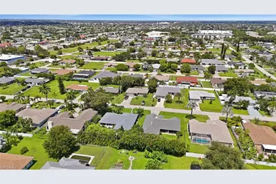 1705 SE 21st Ter, Cape Coral, FL 33990 - Photo 5