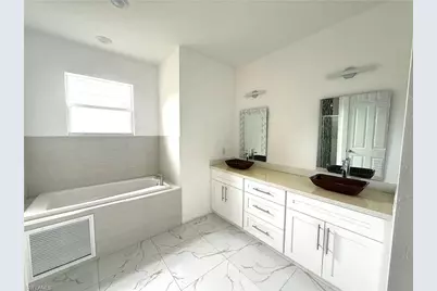 401 Prospect Ave, Lehigh Acres, FL 33972 - Photo 11