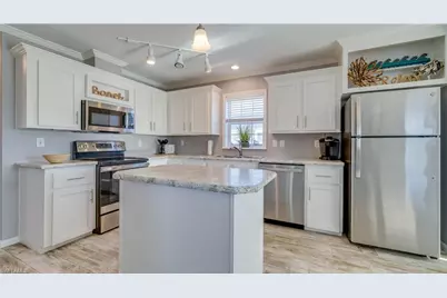 3076 Bowsprit Ln, Saint James City, FL 33956 - Photo 5