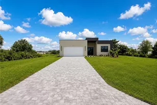 448 Rajah St, Lehigh Acres, FL 33974 - Photo 3