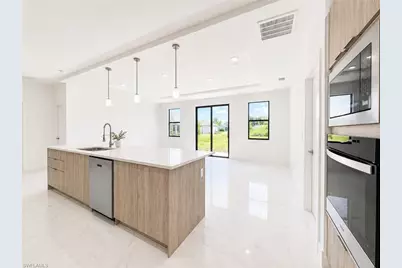 117 NW 13th St, Cape Coral, FL 33993 - Photo 5