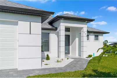 376 Cratsley Ave S, Lehigh Acres, FL 33974 - Photo 3