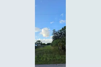 851 Spaulding St E, Lehigh Acres, FL 33974 - Photo 3