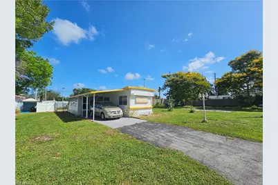 3834 Unique Cir, Fort Myers, FL 33908 - Photo 29