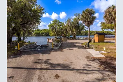 22301 N River Rd, Alva, FL 33920 - Photo 31