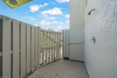 8161 Glenfinnan Cir, Fort Myers, FL 33912 - Photo 53