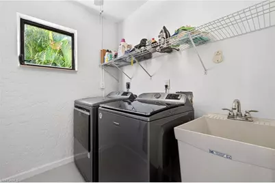 1304 Par View Dr, Sanibel, FL 33957 - Photo 23