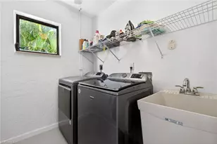 1304 Par View Dr, Sanibel, FL 33957 - Photo 23