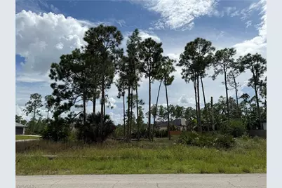 906 E 13th St, Lehigh Acres, FL 33972 - Photo 1