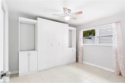 402 NE 14th Pl, Cape Coral, FL 33909 - Photo 21