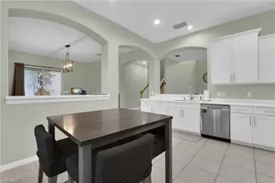 12419 Jewel Stone Ln, Fort Myers, FL 33913 - Photo 7