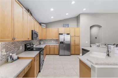 9356 Aviano Dr #202, Fort Myers, FL 33913 - Photo 9