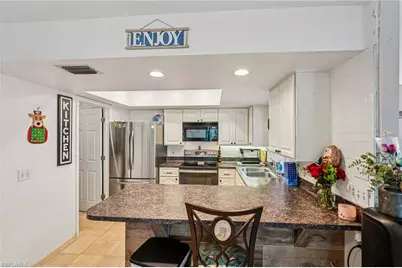 17034 Golfside Cir #701, Fort Myers, FL 33908 - Photo 9