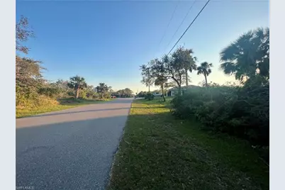569 Hoffer St, Port Charlotte, FL 33953 - Photo 3