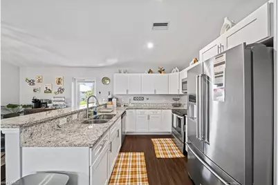 522 NE Van Loon Ln, Cape Coral, FL 33909 - Photo 15