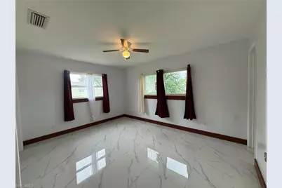 511 York Rd, Lehigh Acres, FL 33936 - Photo 15