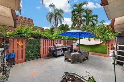 5240 Cedarbend Dr #3, Fort Myers, FL 33919 - Photo 3